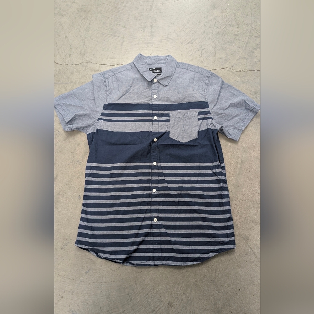 Public Opinion Button Down Short Sleeve Shirt, Medium - Picture 2 of 9